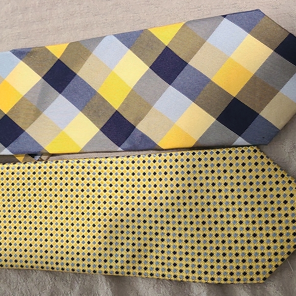 Set of Tommy Hilfigure ties - Picture 4 of 4